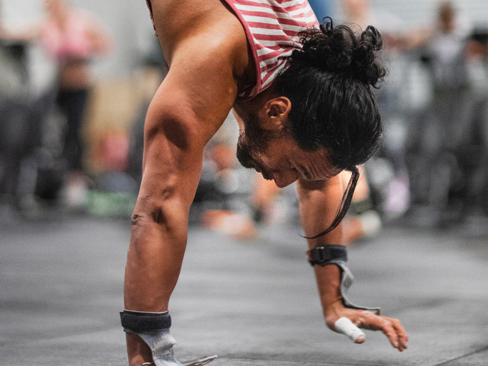 How to Improve Your Handstand Walking - 64 Training Systems